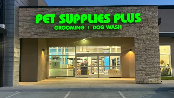 Pet Supplies Plus franchise location storefront